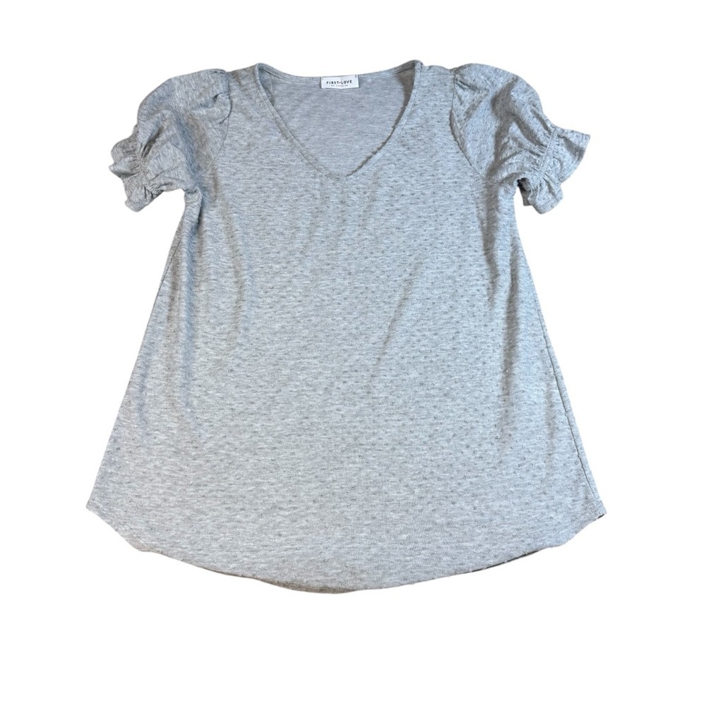 First Love By Lovelyn Blouse Womens Medium Gray Short Sleeve V-Neck Top